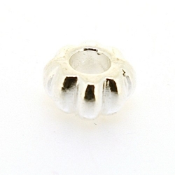 Metalen kraal, rond, zilver, 6 x 12 mm, groot rijggat van ca. 4 mm (5 st.)