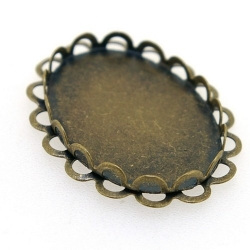 Metaal, tussenstuk cabochon/plaksteen, ovaal, antique goud, 30 x 23 mm (3 st.)