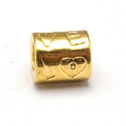 DQ metaal, leerschuiver, goud, LOVE, 9 x 8 mm, rijggat 4,5 mm (5 st.)
